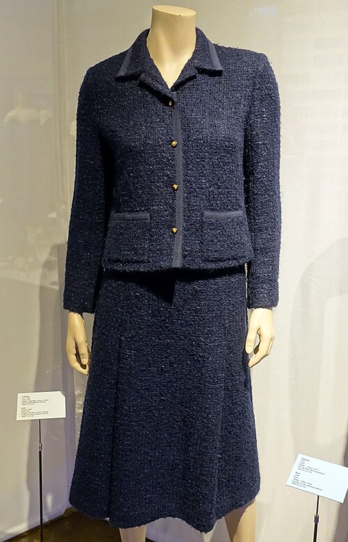 Chanel wool-and-silk suit, about 1955, exhibited at the Musée de la mode, Montreal; photographed 25 September 2016